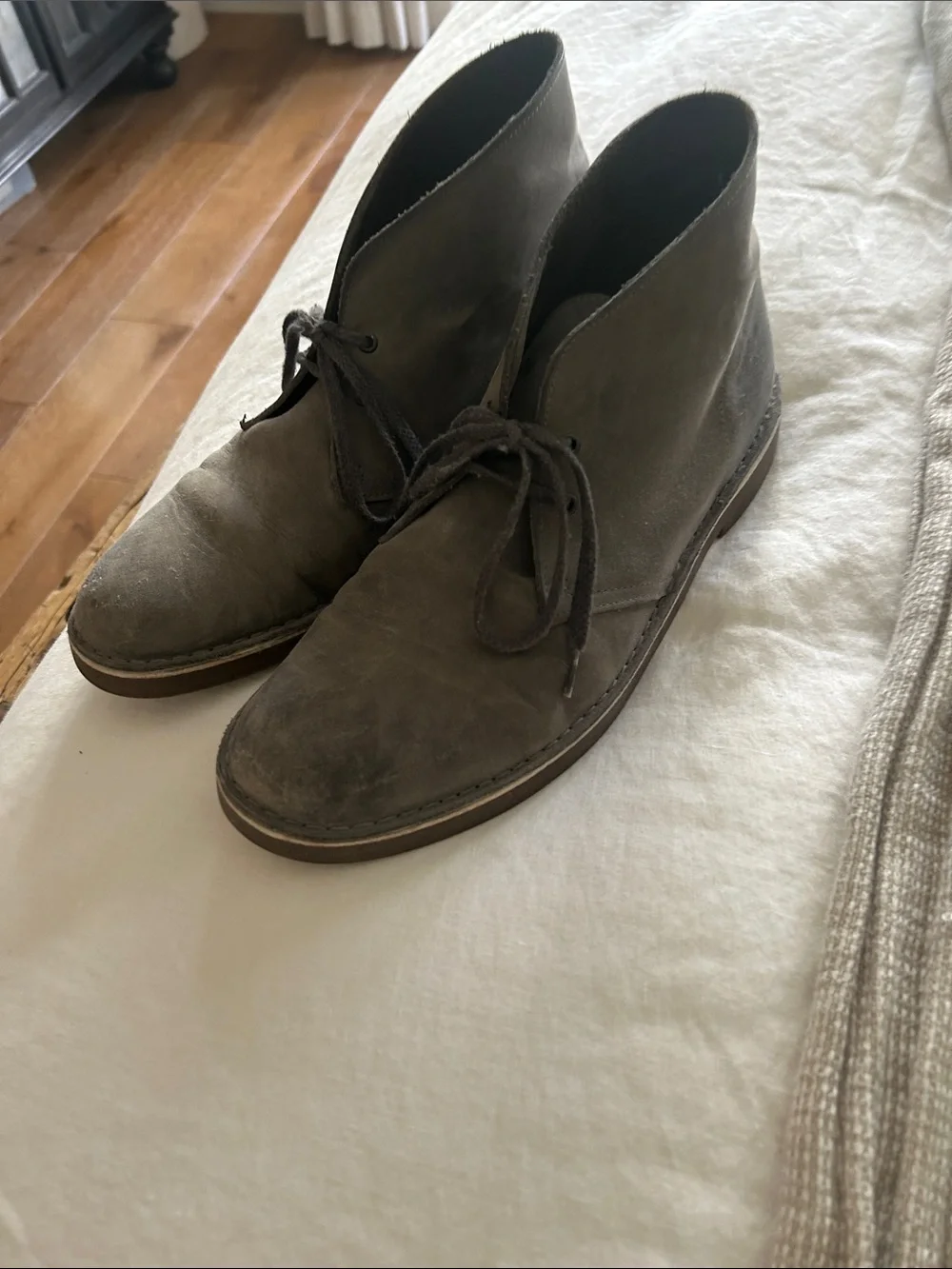 Clarks Gray Suede/Leather Chukka Boots